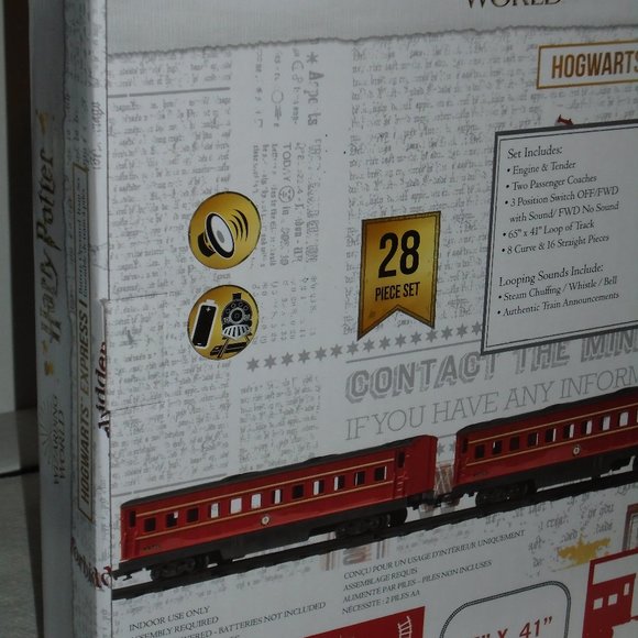 LIONEL, HARRY POTTER, HOGWARTS EXPRESS, TRAIN SET, 28 PIECE SET, BRAND NEW!! - Picture 7 of 12